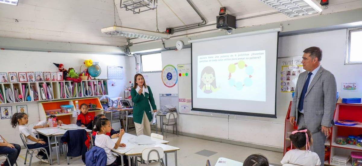 El primer encontrón de Desbordes con SLEP Santiago Centro: acusa traspaso “matonesco” de infraestructura no educacional - La Tercera