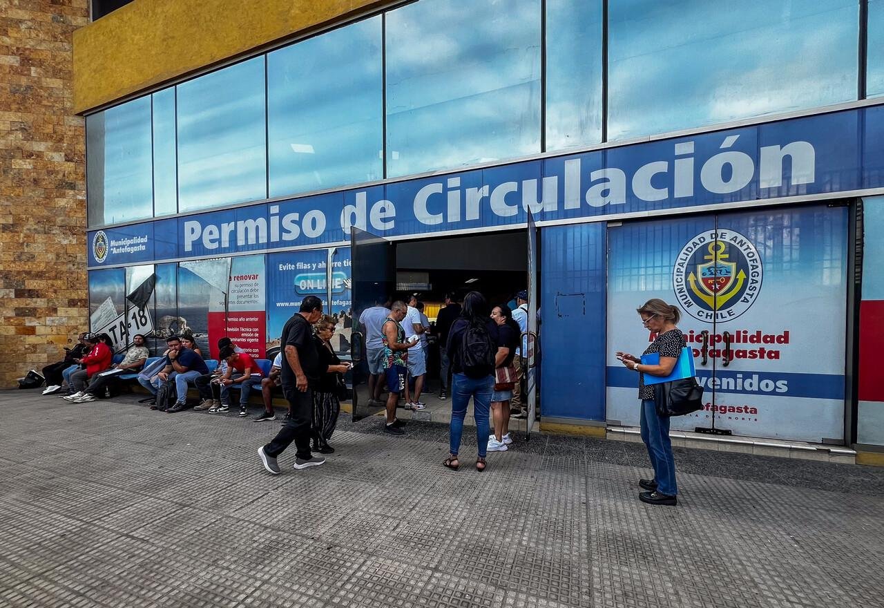 Permiso de Circulación 2026: ¿Cómo puedo revisar si tengo multas impagas?