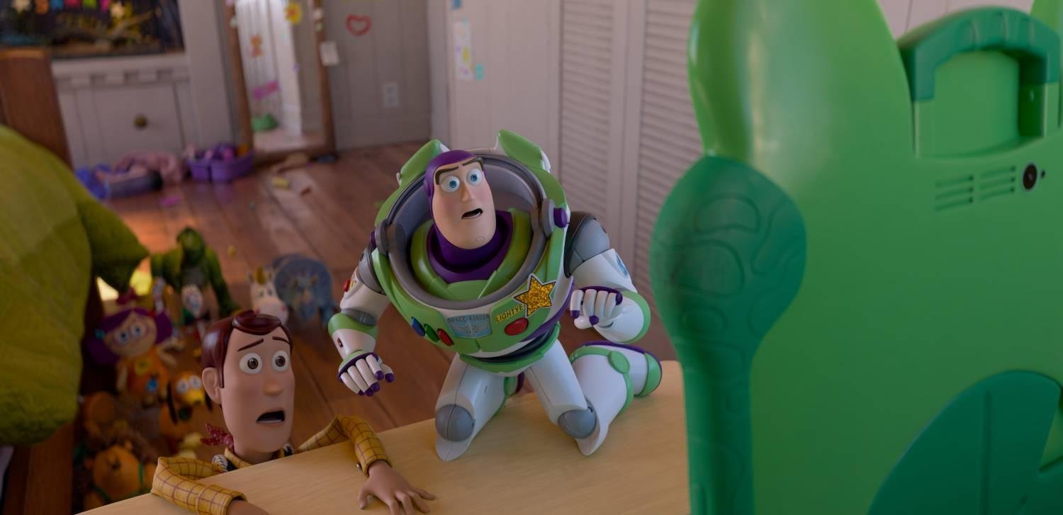 “Toy Story 5” lanza tráiler: Woody y Buzz se reencuentran para enfrentar la amenaza de una tableta llamada Lilypad
