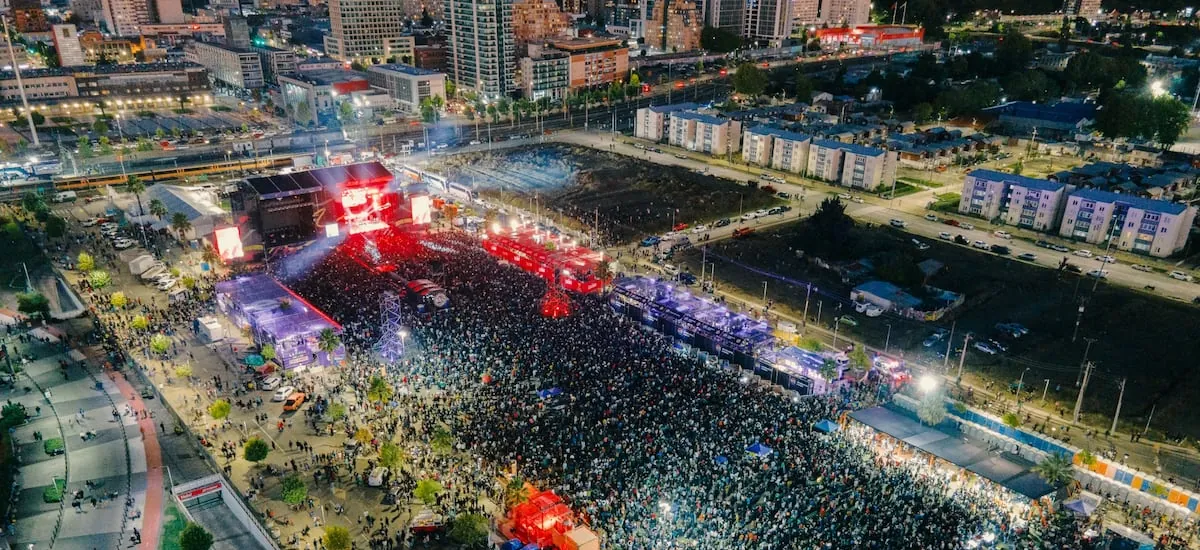 Festival REC presenta sus horarios por día y confirma sus cuatro escenarios - La Tercera