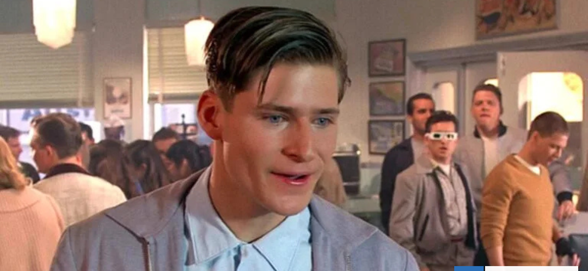 Actor Crispin Glover de ’Volver al Futuro’ es acusado de agresión y fraude por exnovia: él lo niega