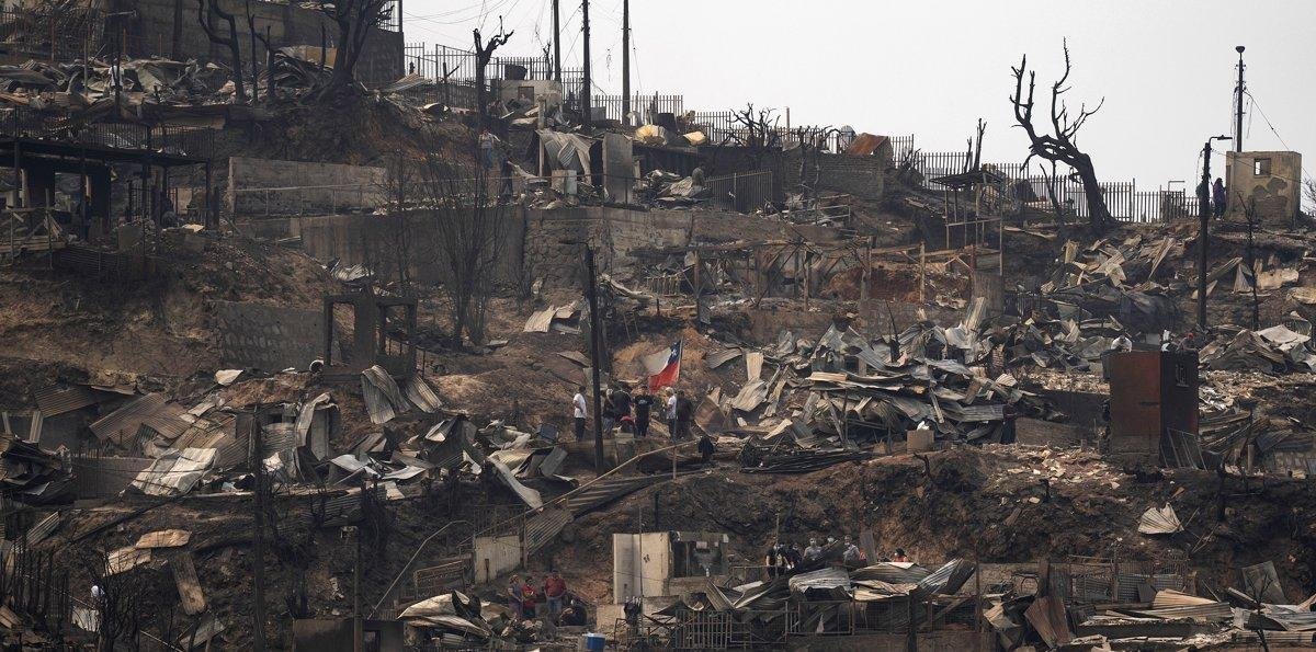 Senapred Biobío advierte riesgo de aluviones: Llaman a evacuar zonas incendiadas