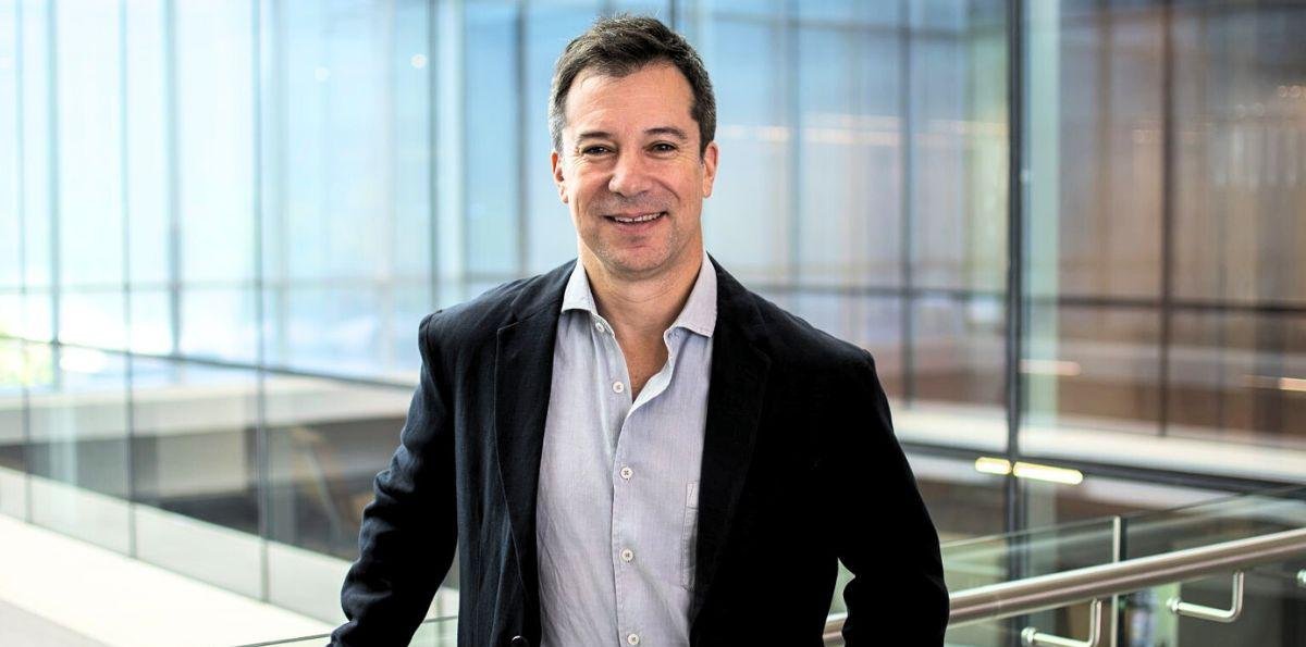 Lucas Palacios: “La gran responsabilidad de las instituciones de educación es flexibilizarse ante un mundo que nos sorprende y se transforma aceleradamente”