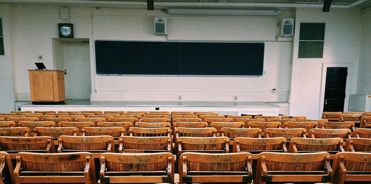 Suspenden clases en 24 colegios de la región del Biobío por sistema frontal: Revisa cuáles son
