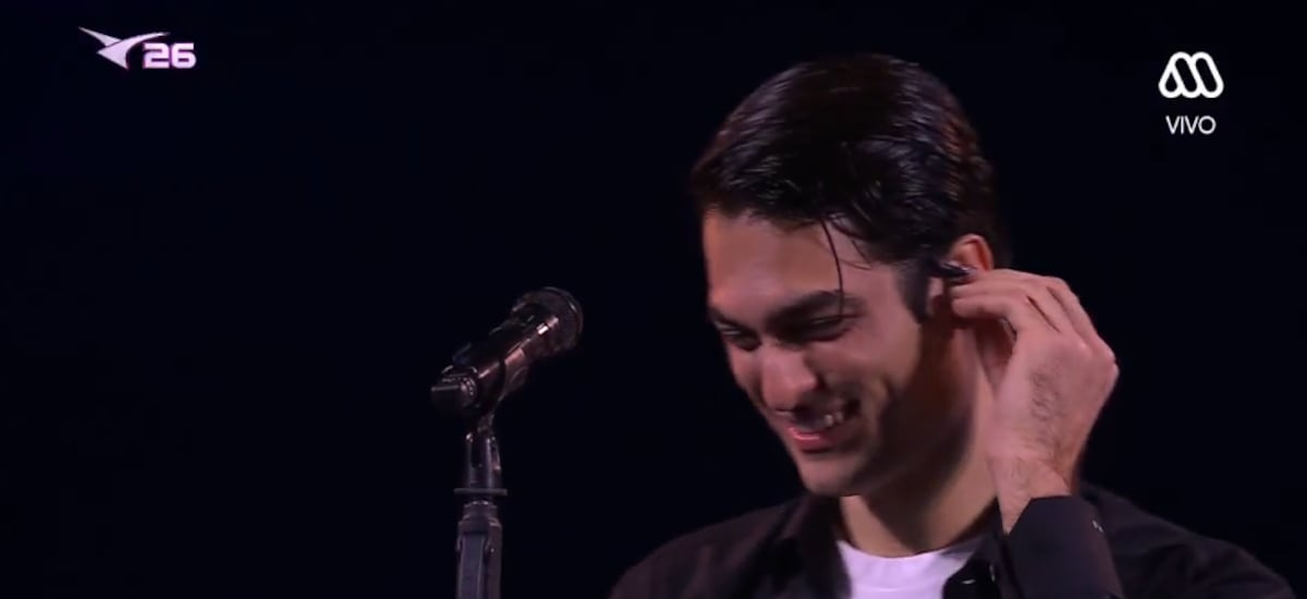 Imperdonable problema técnico complicó a Matteo Bocelli en el cierre de su show en vivo: “Son cosas que pasan”