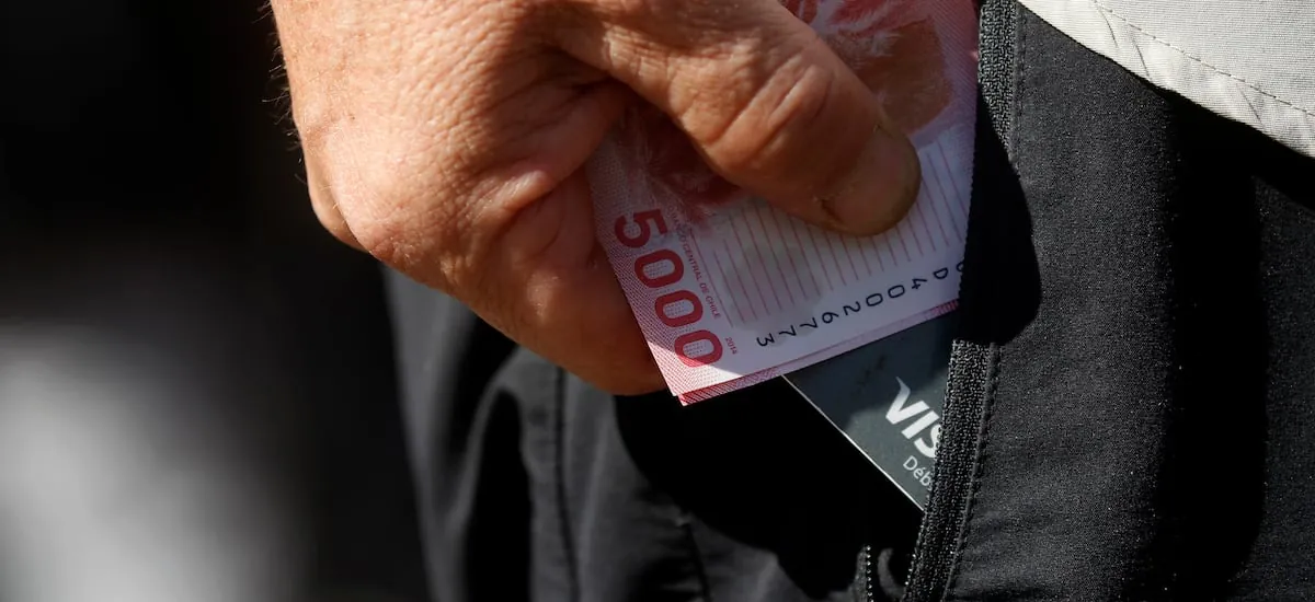 Los argumentos del BC, CMF y los bancos en contra de indicación que prohíbe el pago de interés sobre interés