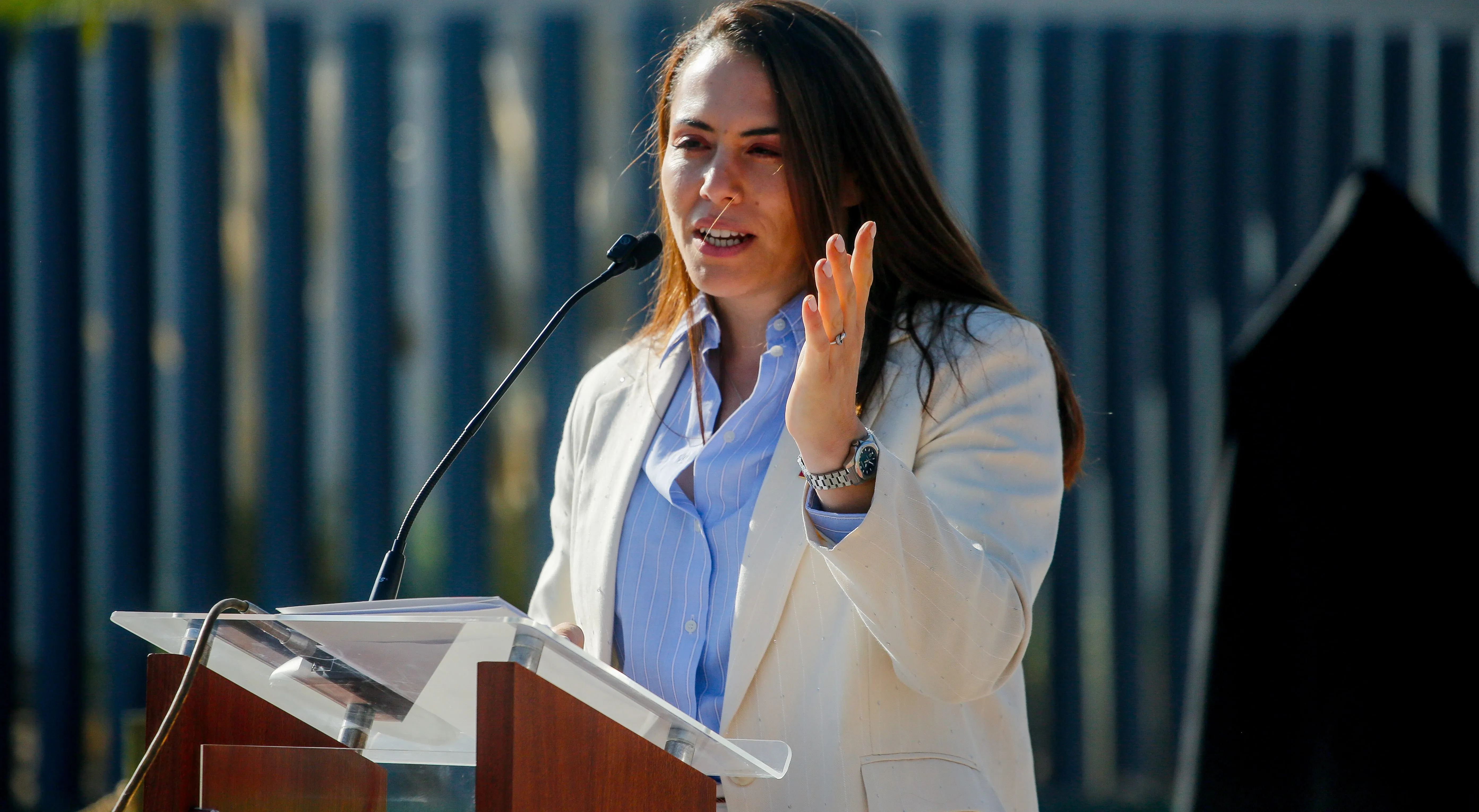 Ministra Duco: “La prioridad del Ministerio del Deporte es entregar ropa linda” y contar con equipamiento “a la altura de lo que merecemos”