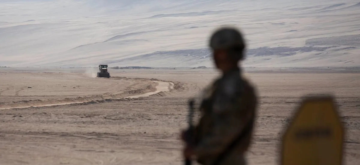 Drones y restricción de derechos: Perú toma drásticas medidas en frontera con Chile y declara Estado de Emergencia