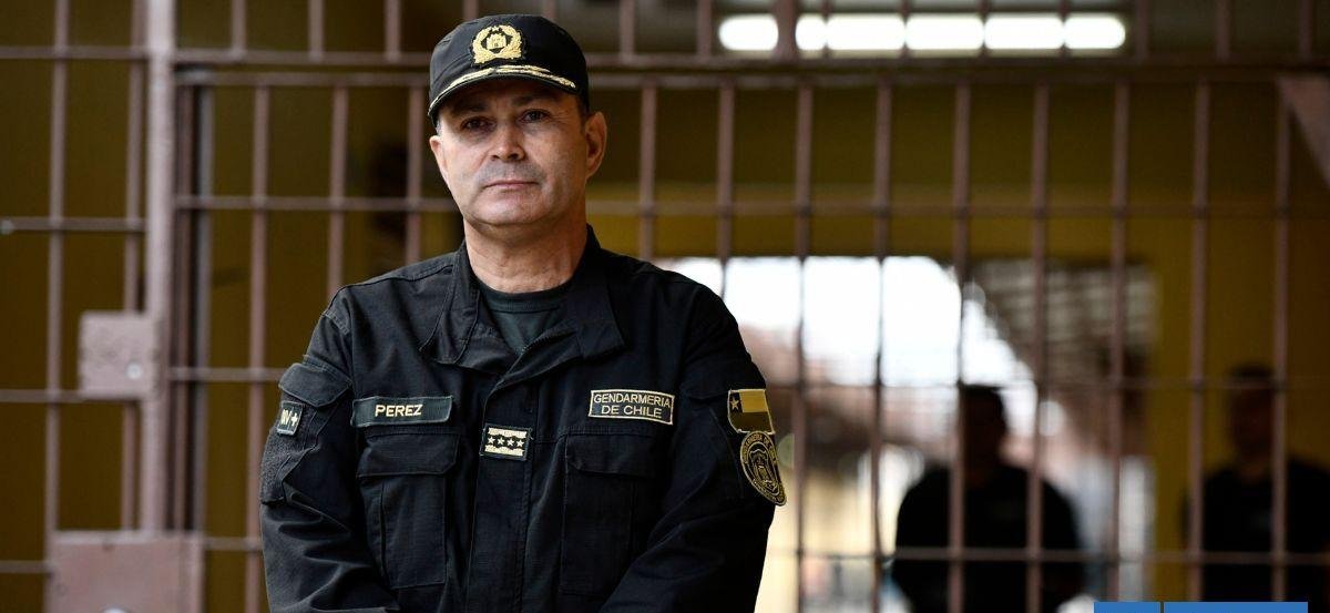 Directora de Gendarmería de Temuco denunció al director nacional por acoso y persecución en su contra