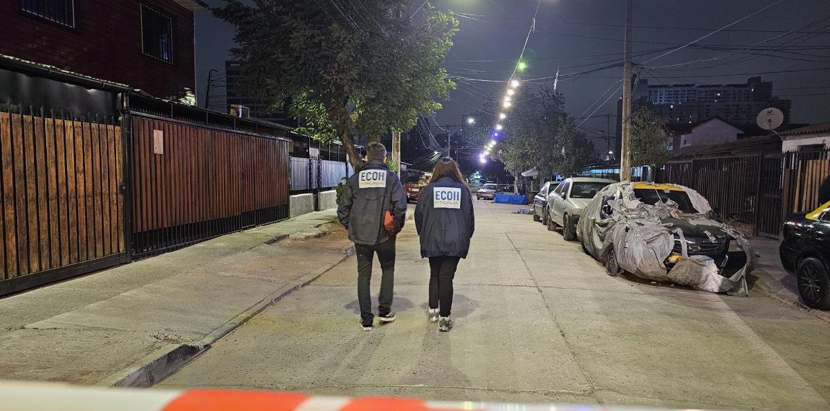 Estación Central: Un muerto y dos heridos críticos tras tiroteo en la vía pública