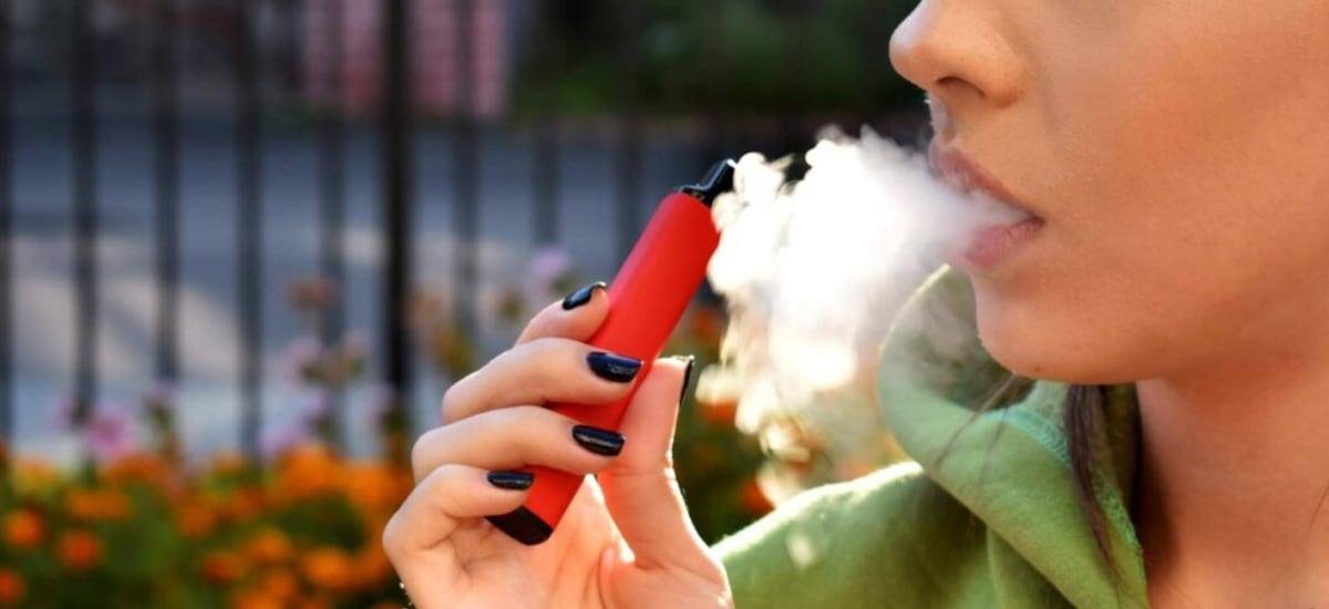 Agencia de publicidad denuncia que tabacalera BAT Chile la usó para pagar a “agente encubierto” en lobby a favor de vapeadores