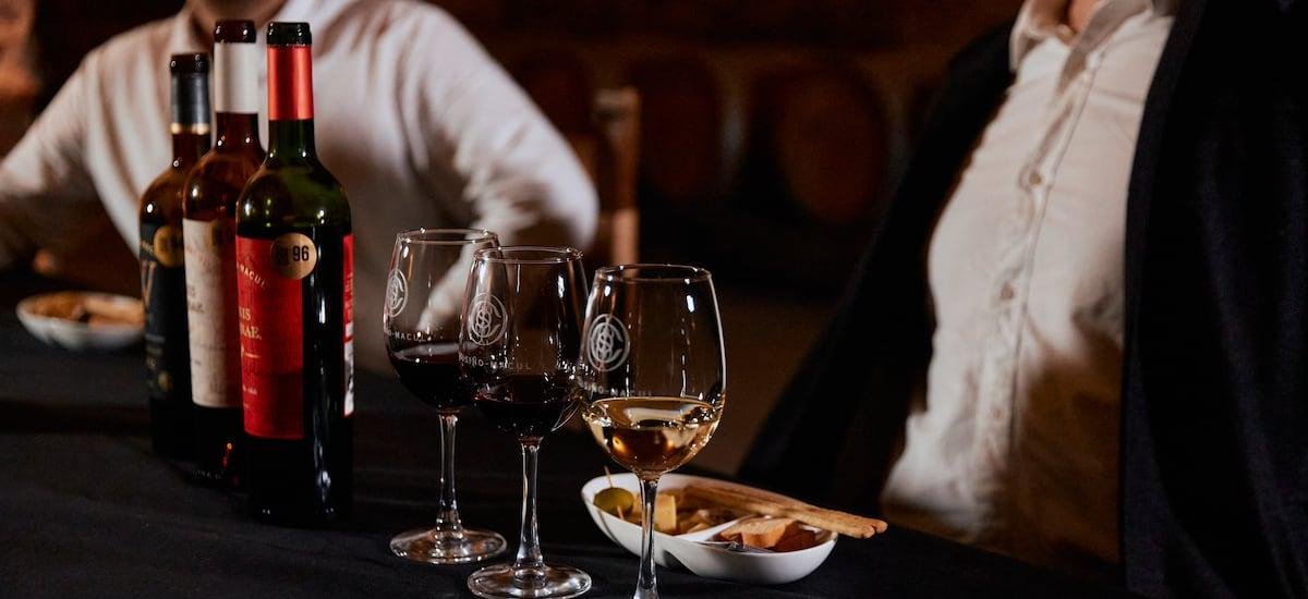 Vinos y una historiadora experta en Isidora Goyenechea: así será el tour premium que realizará Viña Cousiño Macul